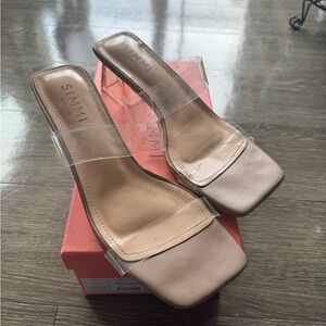 Women's Tan Heeled Sandals